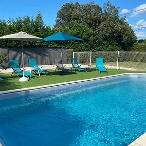 https://les-gtes-du-chne-blanc-class-4-toiles.hotels-rhonealpes.com